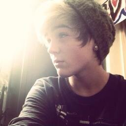 Follow me & Follow Back. 3
