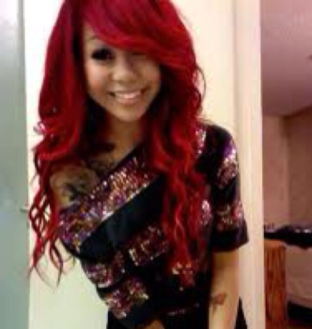 Heya , I'm Babbie , i'm 19 years old , I sing and dance with my best friends : & @HollydaysHud , Follow me I follow back