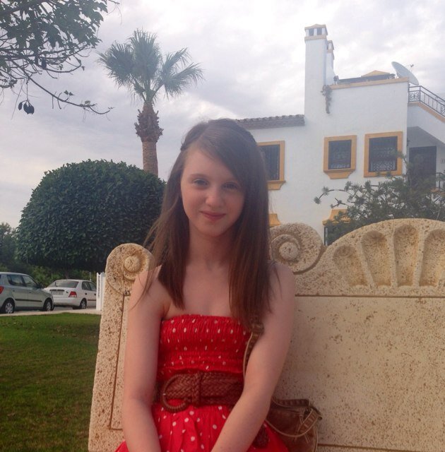 LiviGowing's profile picture. follow me i follow back                                          promise