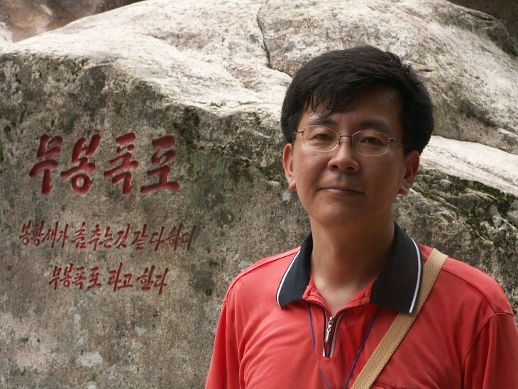 csangjichoi's profile picture. 시골에 살며 트위터로....이웃들의 세상사는 이야기를 보고 듣는 시골선생입니다. 
천주교 / 시사 / 텃밭농사  ..