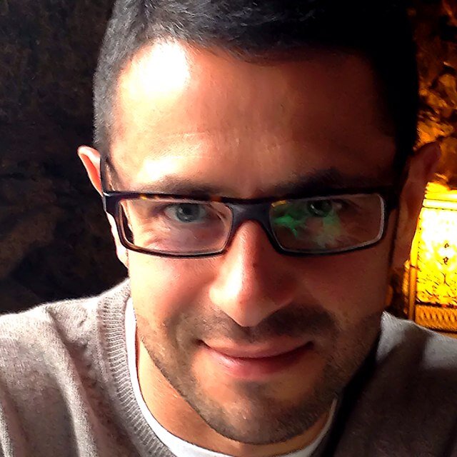Ahora viñador. En tiempos prepandémicos Director comercial, revenue analyst, e-commerce, community manager, Diplomado en Empresas y Actividades Turísticas.