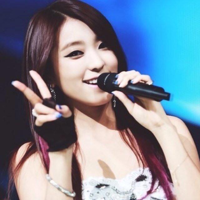 ` ↷ ✩ — verified jailed account of @ps_bora of @paperstarsrp ┊ well isn't blue bird a little bitch.