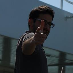 Accitano, Arquitecto por la Universidad de Granada, aficionado al deporte y del R.C. Deportivo de La Coruña