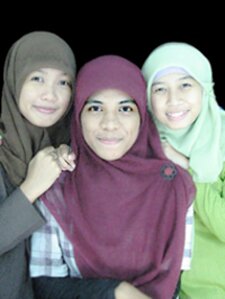 I am a muslim, Quran is our guide, Allah is our Lord. i ♥ my family (Ʃƪ˘˘ﻬ) ~♥  ► Poltekkes Kemenkes Tasikmalaya - Cirebon. ♥♥♥