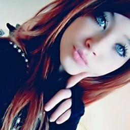 sou ruiva amo rap.funk e amo mudar de visual sempre que puder***