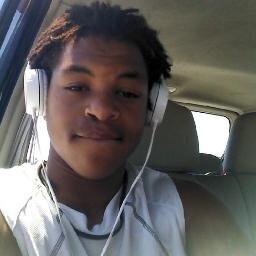 xloud_blowin's profile picture. Fuck A BIO ....Bitch Im Je®emiah . Jus Hit Tha Follow Button An Imma Follow Back .