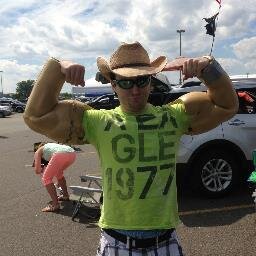 Names Goodwin, I love making videos and making people laugh. http://t.co/YRPOom1l