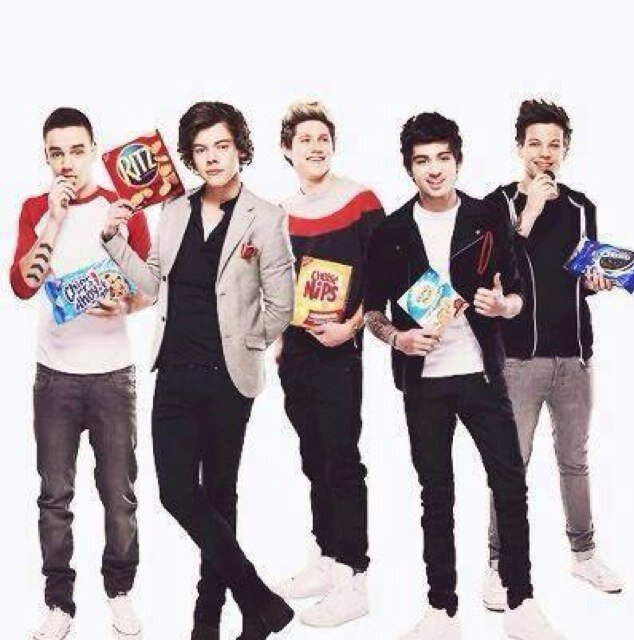 Just two girls who love One Direction & The Janoskians :) We Follow back :D
Follow our mains @KellyyBuckleyy and @KatieeEllissx