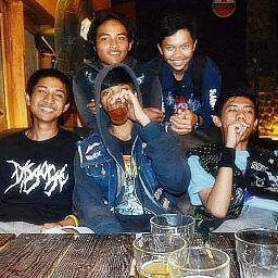 Ayo Lebih Keras Yo! ,Lebih Liar Lagi !