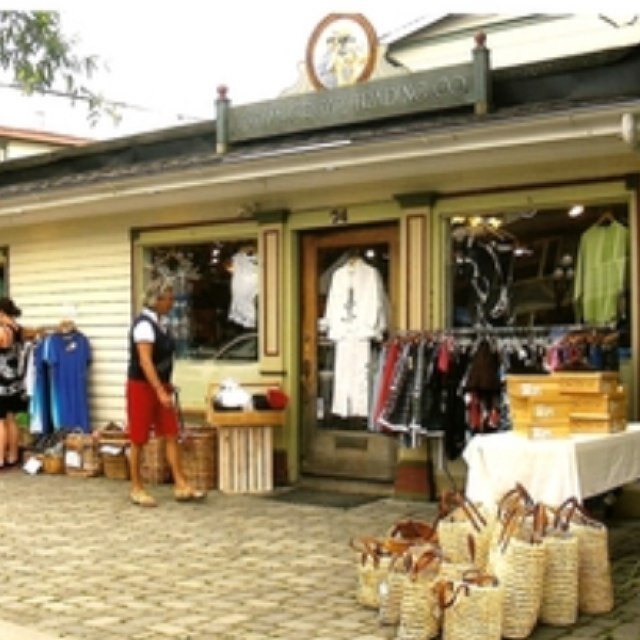 The Jersey Shore's finest women's boutique. We carry the highest quality clothing, jewelry & accessories! 74 Main Ave. Ocean Grove, NJ 732.774.9200.