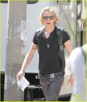 DoesntHaveRunes's profile picture. Everyone knows me for different roles. Shadowhunter, Vampire but really I'm just me. Just Jamie. [[21+ RP]]