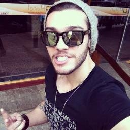 O melhor do sertanejo você só encontra aqui. http://t.co/DBYlpQFyyQ  Publicidade: contatomelhorsertanejo@gmail.com