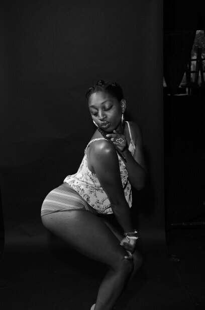 SeXy, cUtE, LoViNg, Grown and OwN My owN!! Loves to sing, dance, rap and model of course #TeamSoon2BeMommie #TeamPriceless #ModelBody #Gettn2DaMoney (*.*)Kisses