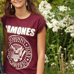 MerdeProfonde's profile picture. For me, music is everything