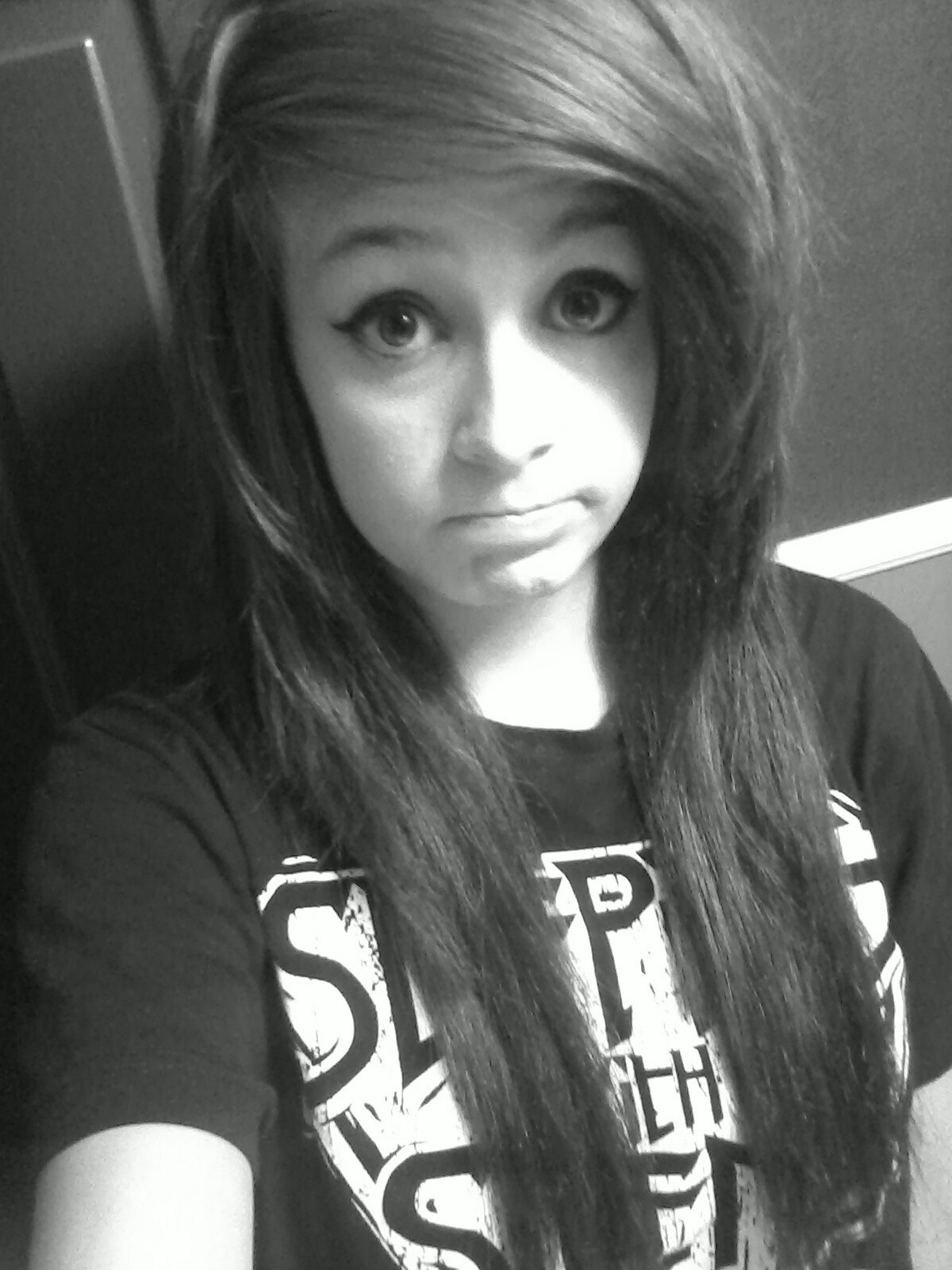 Hi I'm Sam. And i love you :) Music is my life. Darling you'll be ok c: