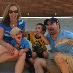 I'm a wife, mother of two boys, Pilates instructor, student of Chinese Medicine, and living a happy and healthy life!