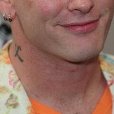 pix Corey Taylor Neck Circumference corey taylor s neck treetrunkneck