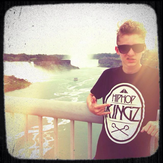 Dancer | Member of The Early Adopters | Junior Dance | @TheDanceComplex| Member of The Benjaminz