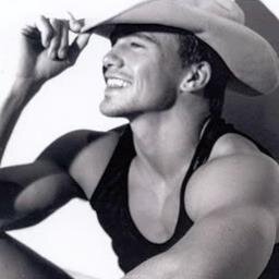 Name is Brayden Oliver. I'm a type of guy who is hard to love. Think ya can change that? There's really not much to me. (Gay RP) Daddy to @CowboyKayden