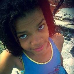 #~~ Ama tu forma de ser. Nadie dijo que tenías que caerle bien a todo el mundo. ..ღ ◕‿◕
Mariia luisa xD