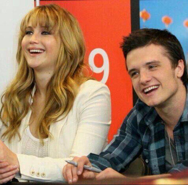 “Any last advise?“ Stay alive” The hunger games is my life!!!In Love with Peeta Mellark!!Ship Joshifer and Peeniss!!!Peeta's my life,Katniss the survivor !!!!