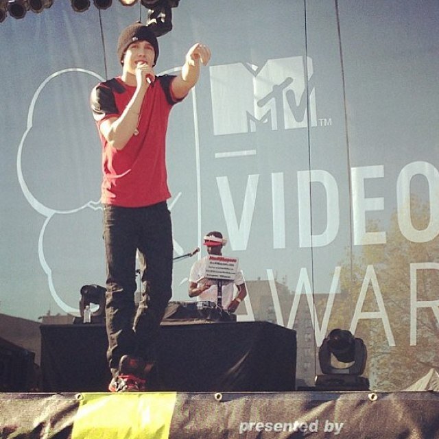 Jake Miller is my inspiration I hope I get to meet him someday!