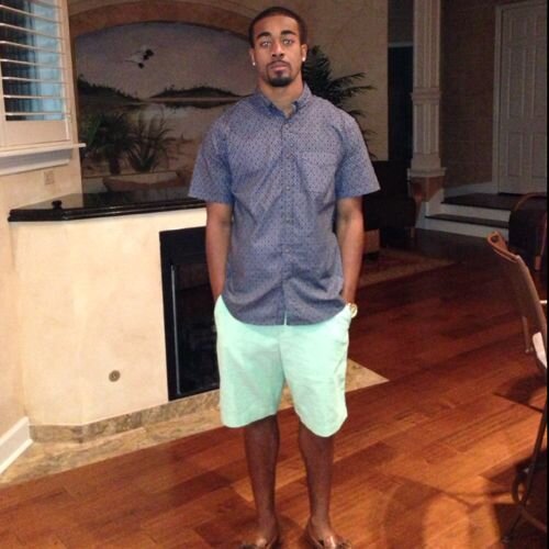 stAte | UM • 1906 🦍 • Coffee Connoisseur • Beach Bum • D’Usse Enthusiast • محاباة . سلام . حب