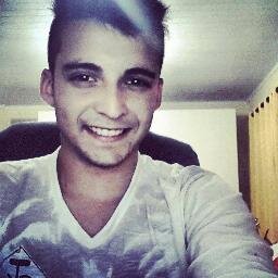 Pra mim, as coisas mais valiosas ainda são de graça.
Paz, amor, liberdade e uma mente educada!