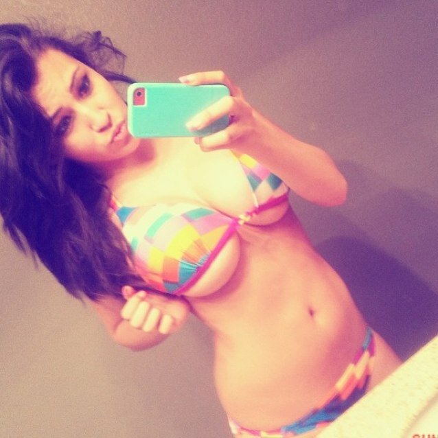 LAST ACCOUNT GOT SUSPENDED 
FOLLOW ME HERE