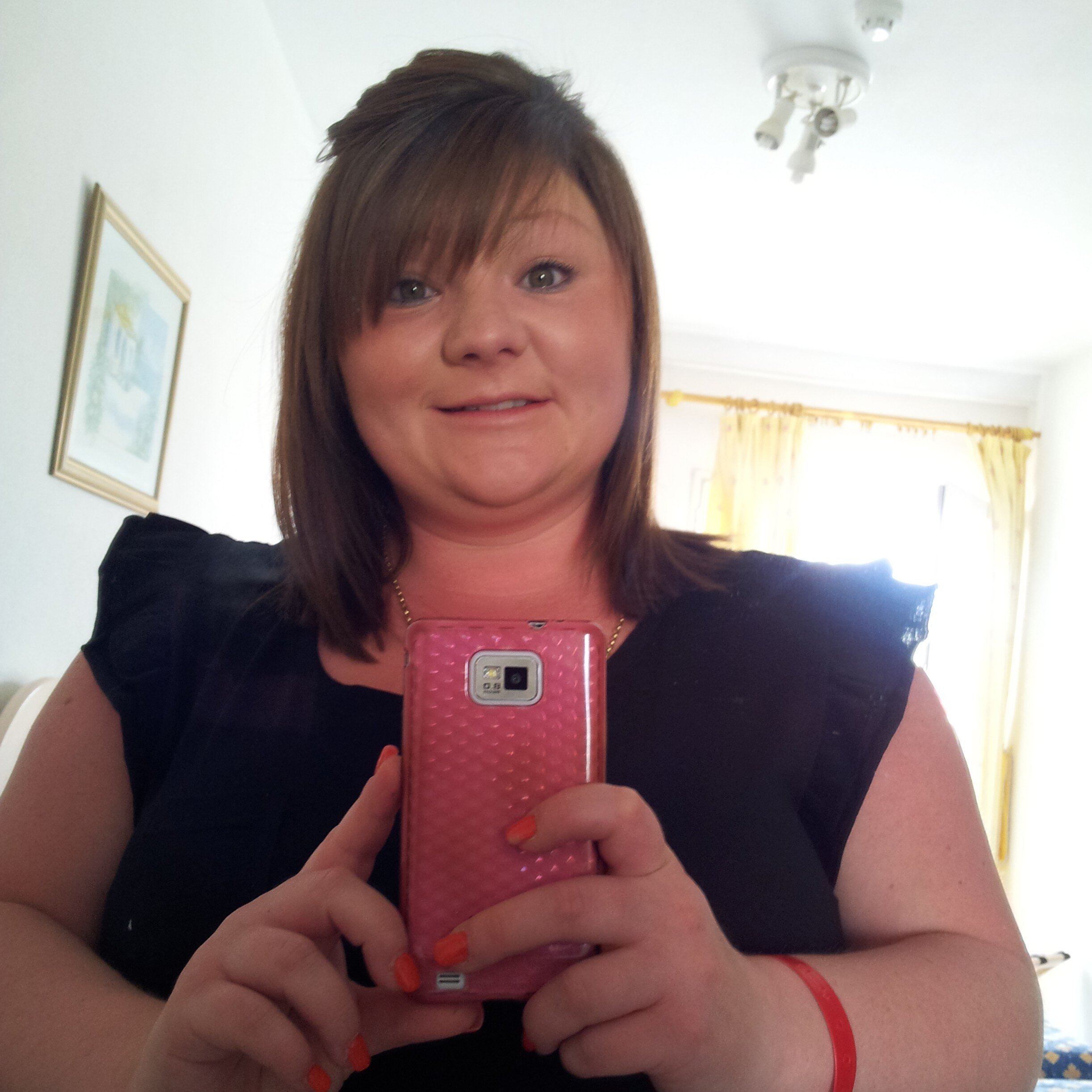 jessicadrewett's profile picture. 