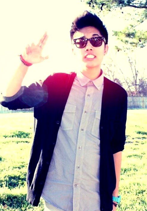 I am Mohd Saiful Amrie , Follow me I'll follow you back ! Anyway, cinta Amrie di lelong. Siapa sudi beli lah cinta Amrie! :)