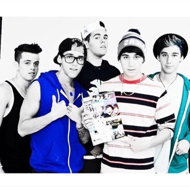 ❤@Jaibrooks1 followed 7/16/12❤ 1D concert was on 7/5/13 :) :) :) I'll love and support the boys forever!  || Love You Stranger