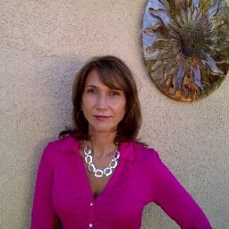 Author of the Julia Gooden Mystery Series from Kensington Publishing. Journalist. Former crime reporter. Optimist. Mom.