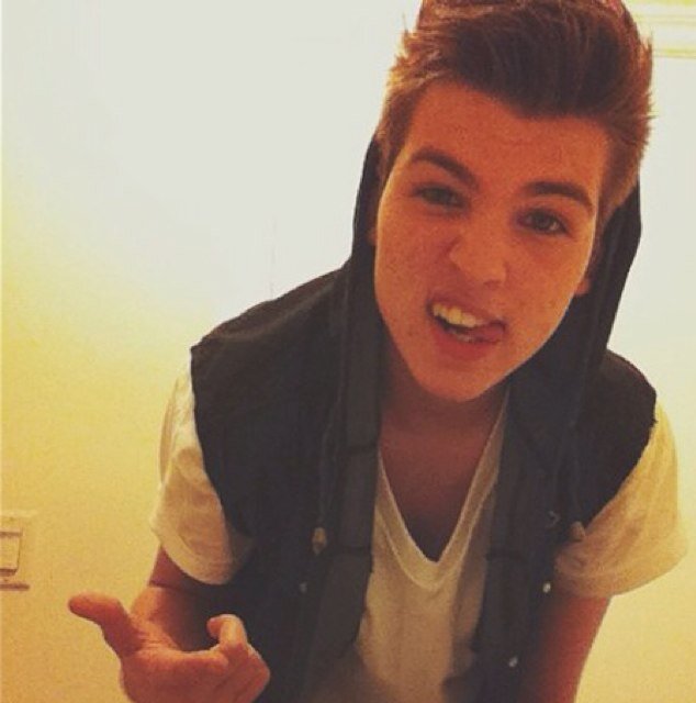 Everyone go check out @theboybandproject
Levi Gregory Mitchell