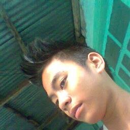 MAKULET at MAPAGMAHAL pero kay @MsElla09 lang ;)