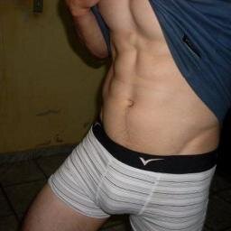 Safado,bi-flex, curto todas as idades, novinhos me atraem muito rs!
Tem skype ou whatsapp mande ae! 
Bora trocar uma ideia!