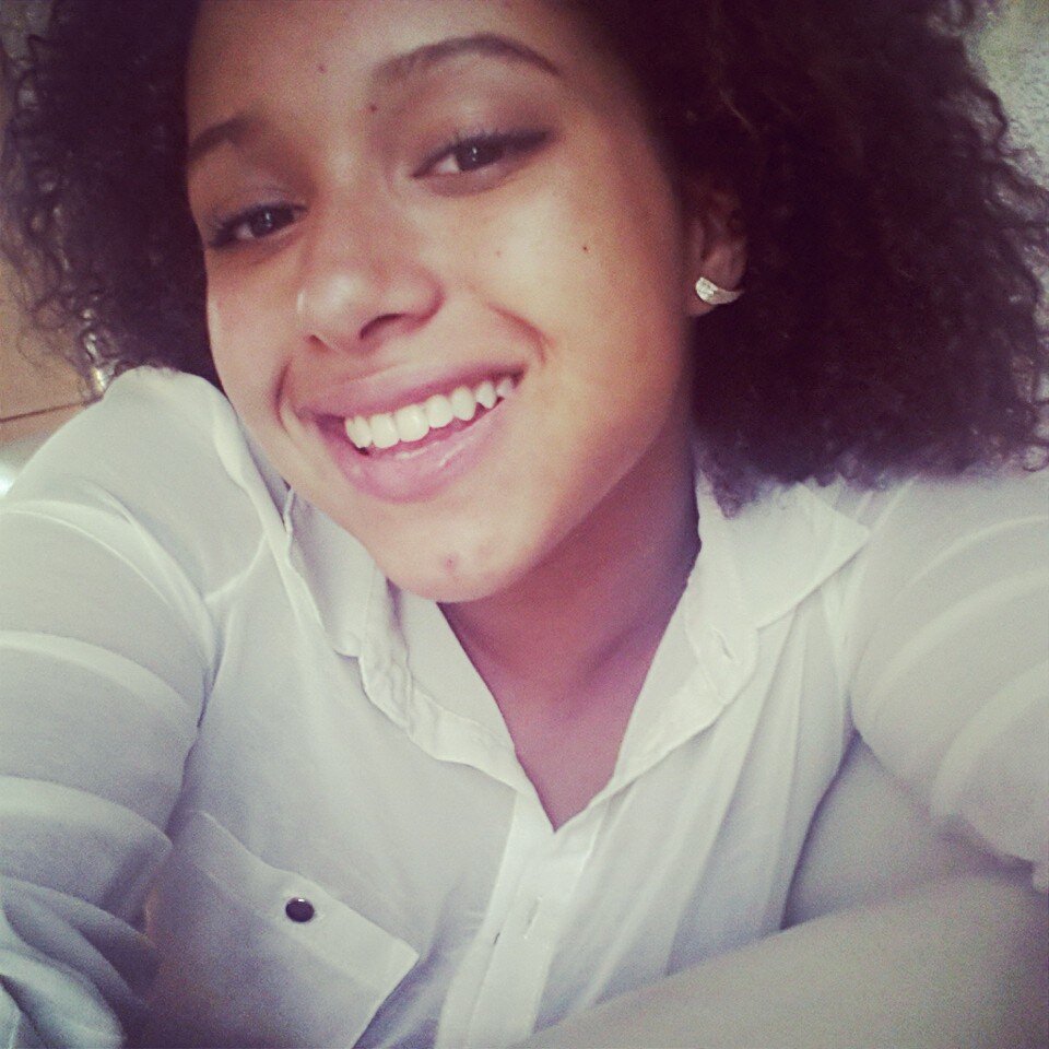 Clarice Osajimwen van den Bos / DutchNigerian /Loves Dancing .♡♥
