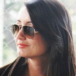 Estudante de Ed.fisica e louca pelo que faz,virginiana,apaixonada pela familia ,feliz.