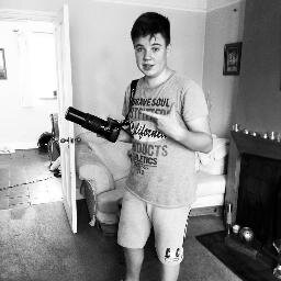 16, Creative Media Student and Gamevlogger.