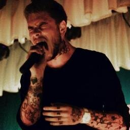 Vocalist of Escape. I make sound for Voice of Cybertron. Fan of DC Universe. Panda...