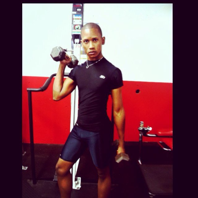 eljayin's profile picture. 