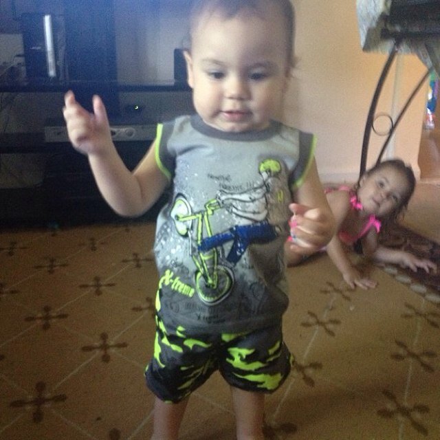 utlk2me's profile picture. I�m really a giant cupcake. Afraid of roller coasters and dry ice