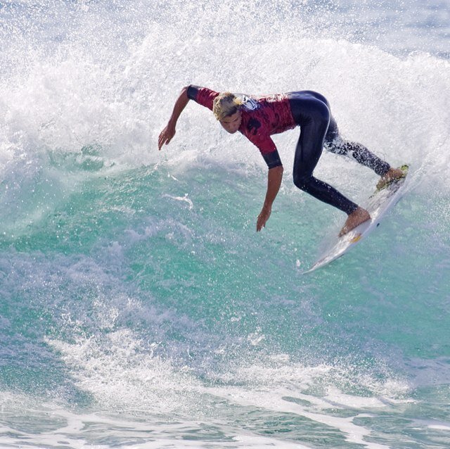 I follow back! Tweet your surfer problems to me #surferprobs and i will retweet them