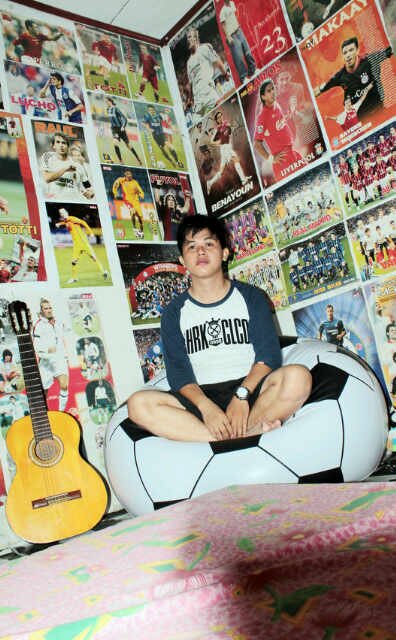 aten_29's profile picture. U can close ur eyes to the things you don't want to see,but u can't close ur heart to the things you dont want to feel