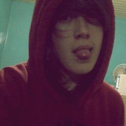 Mas nos meus versos, eu só encontro você @NeverEndsHere ♥