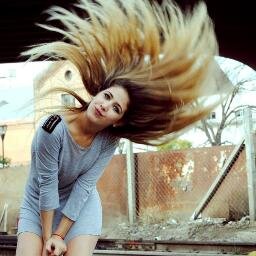 Nacida el 20/08/92.Tengo 21 años.de novia y feliz.amigable.alegre. TE AMO mi amor @pitt__duran
