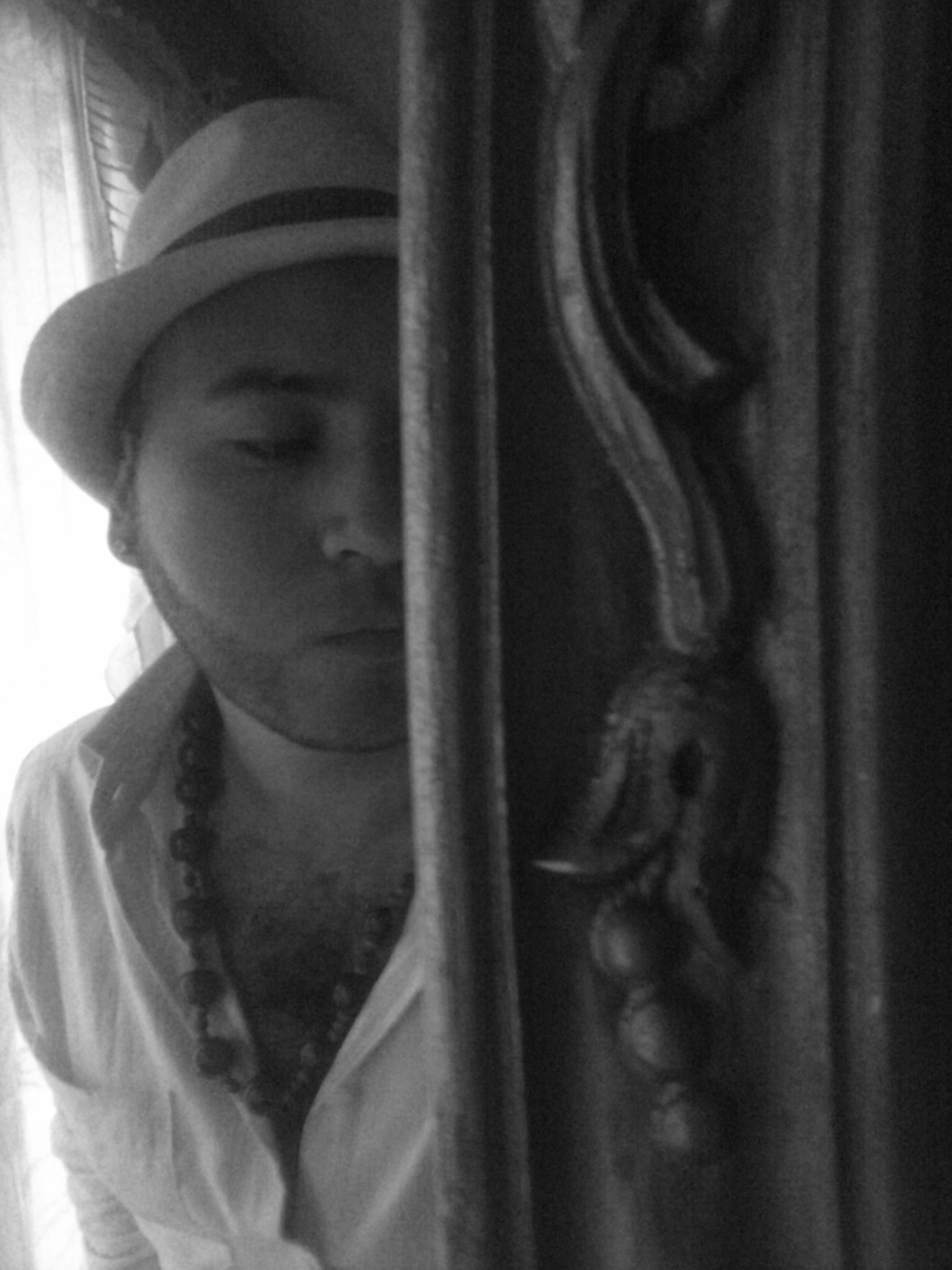 robotlorenz's profile picture. simplemente lleno de sabiduria y basta tristeza emborrachado de amor mas q de vino y amante de mi hija esposo de mi mujer y simplemente yo....