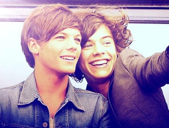 Larryer 4-ever ~I speak a different language but I still hear your call~ Five boys who changed completely my whole life. Love them3