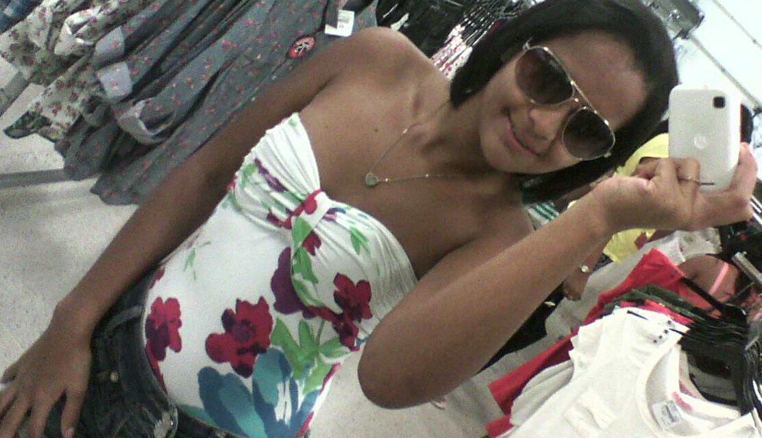 O que é nosso ninguém toca não, Deixo na mão de quem pilota esse mundo...(8(