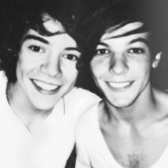 stylinfect's profile picture. «my real first crush was louis tomlinson» 190513-280614-060714